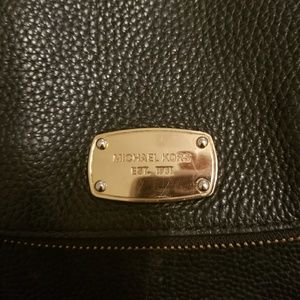 Michael kors crossbody handbag